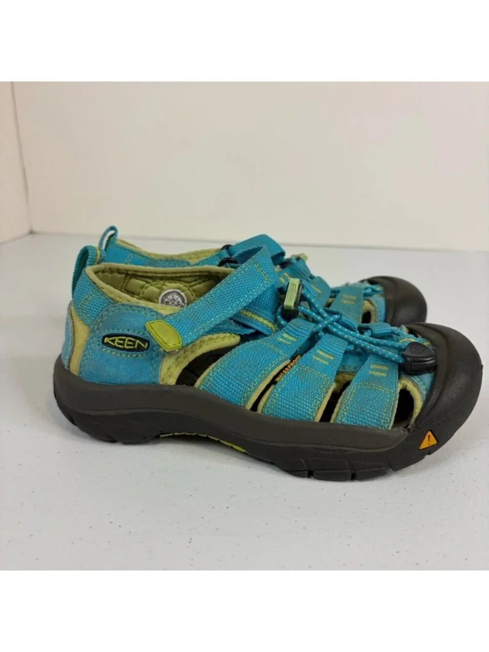 Keen Newport H2 Sandals Shoes Kid size 1 Outdoor Nature Shoe Teal Blue beach